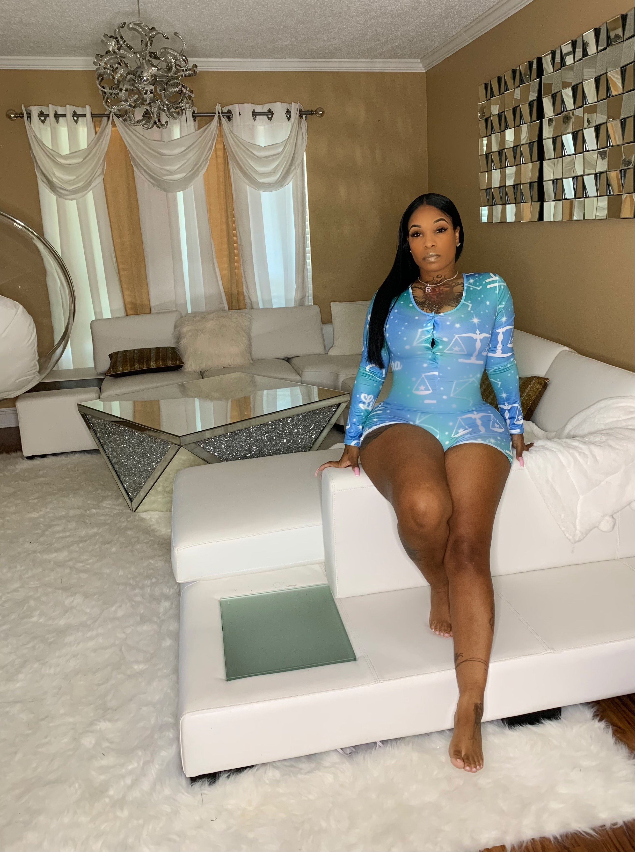 Zodiac sign onesie Glamherup Beautique Libra Small