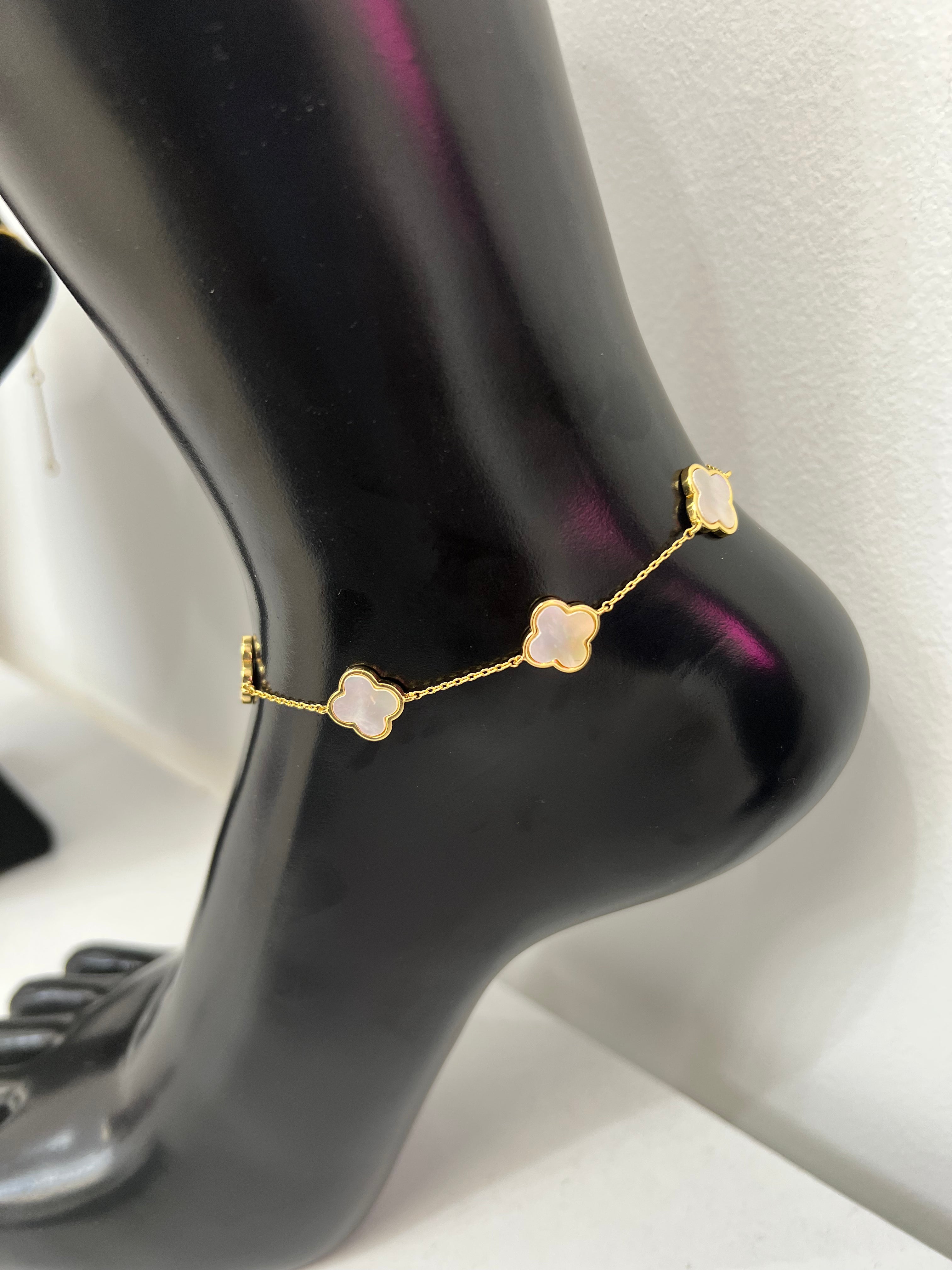 Clover charm anklet Glamherup Beautique Cream/gold