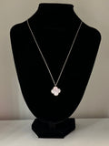 Single Clover necklace Glamherup Beautique Silver/pearl 